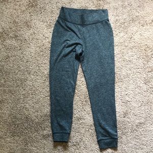 American Eagle sweatpants size 2 short